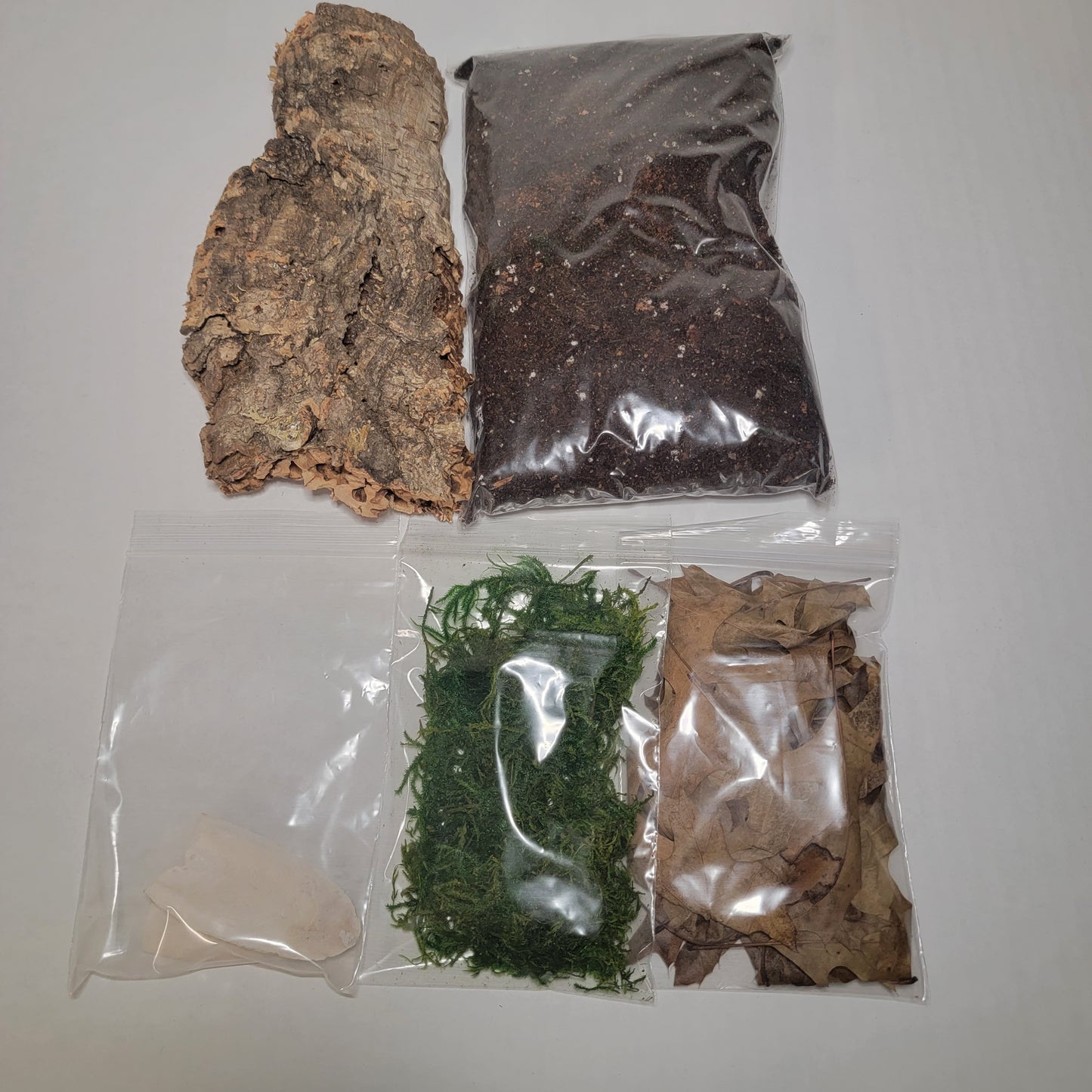 Terrarium Substrate Bio Active, Isopods, Jumping Spiders, Reptiles And More.| 4 quarts/ 1 Gallon | Organic ABG Mix | The Critters Cave