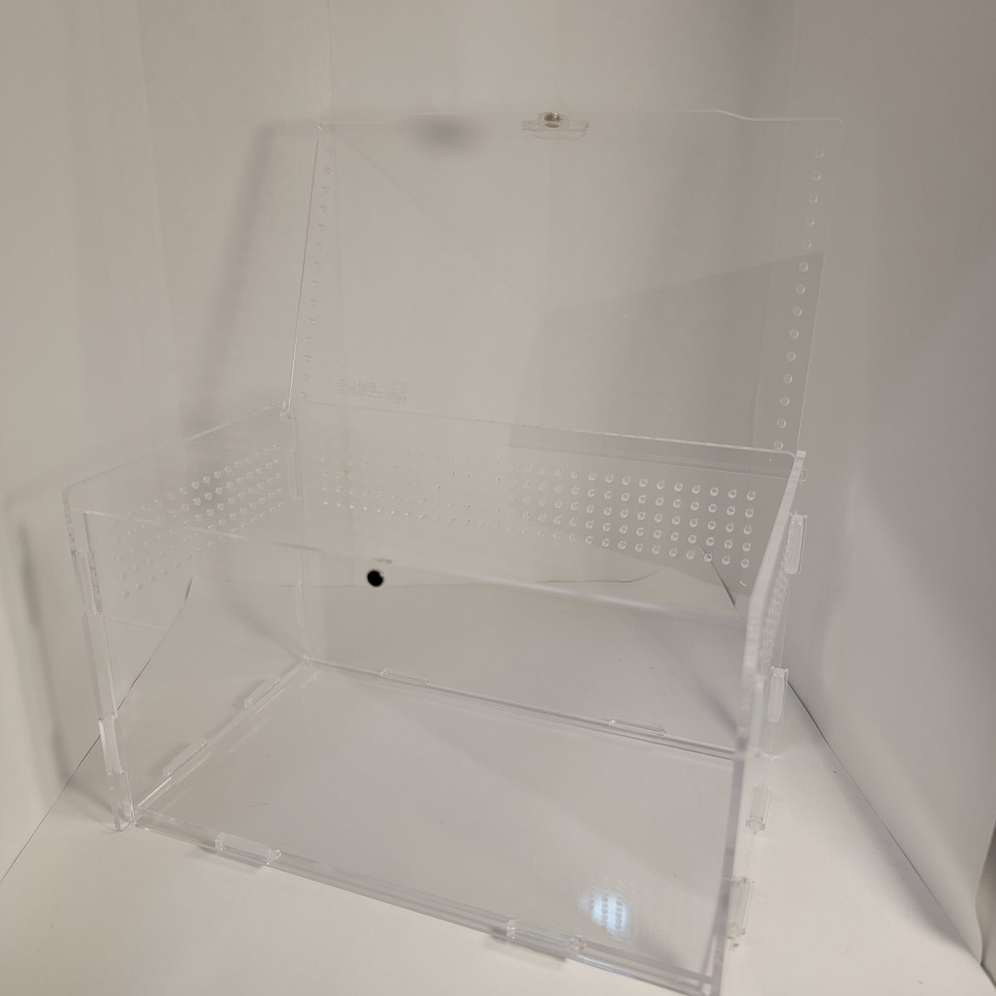 4"x4"x7" Acrylic Enclosure | The Critters Cave
